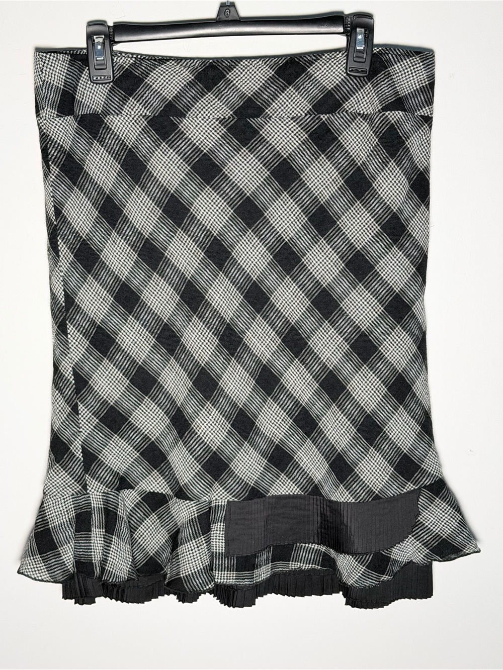 Bandolino Black and White Plaid Ruffle-Hem Midi Skirt